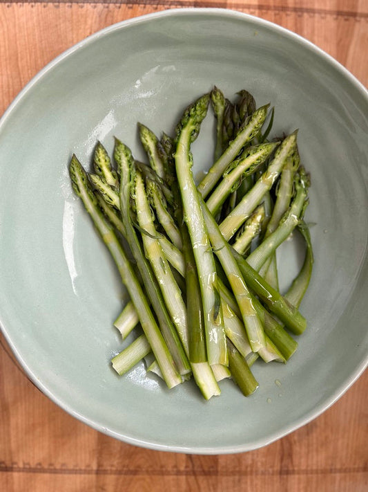 Asparagus with Tarragon and White Pepper