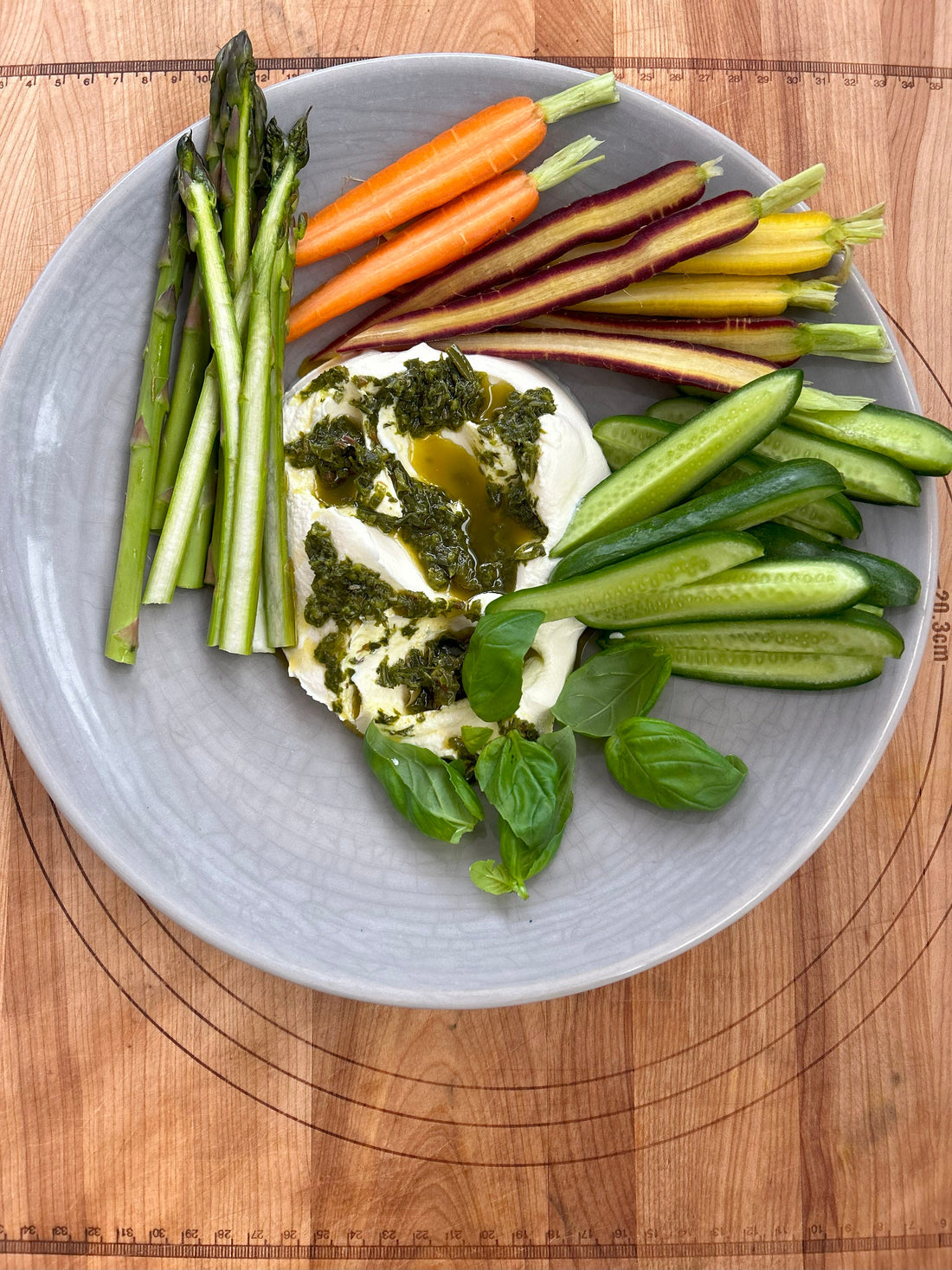 Easy Mezze: Salted Greek Yoghurt with Herb Oil and Crudité